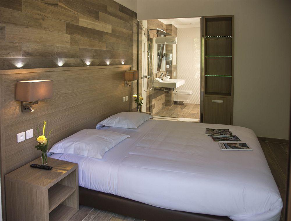 Seventeen Hotel Valbonne Dış mekan fotoğraf