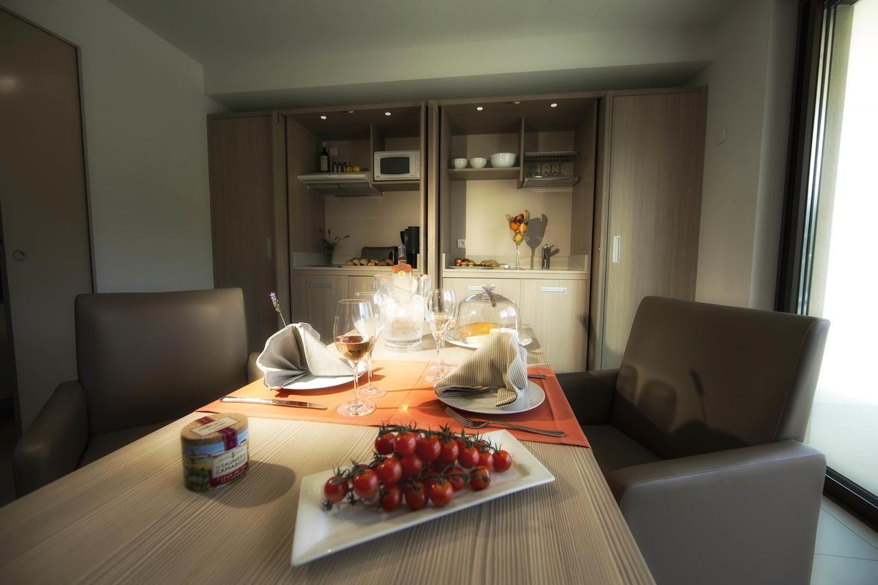 Seventeen Hotel Valbonne Dış mekan fotoğraf