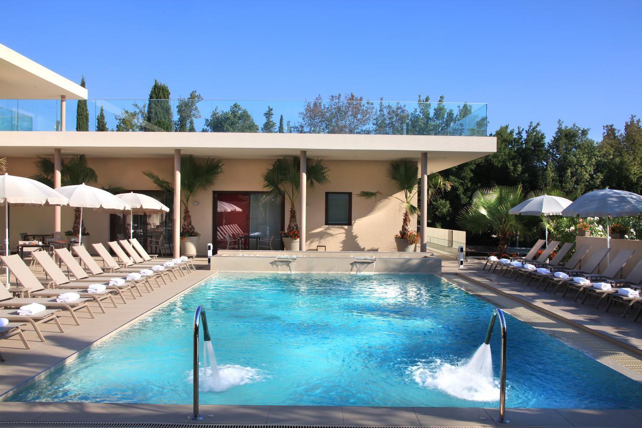 Seventeen Hotel Valbonne Dış mekan fotoğraf