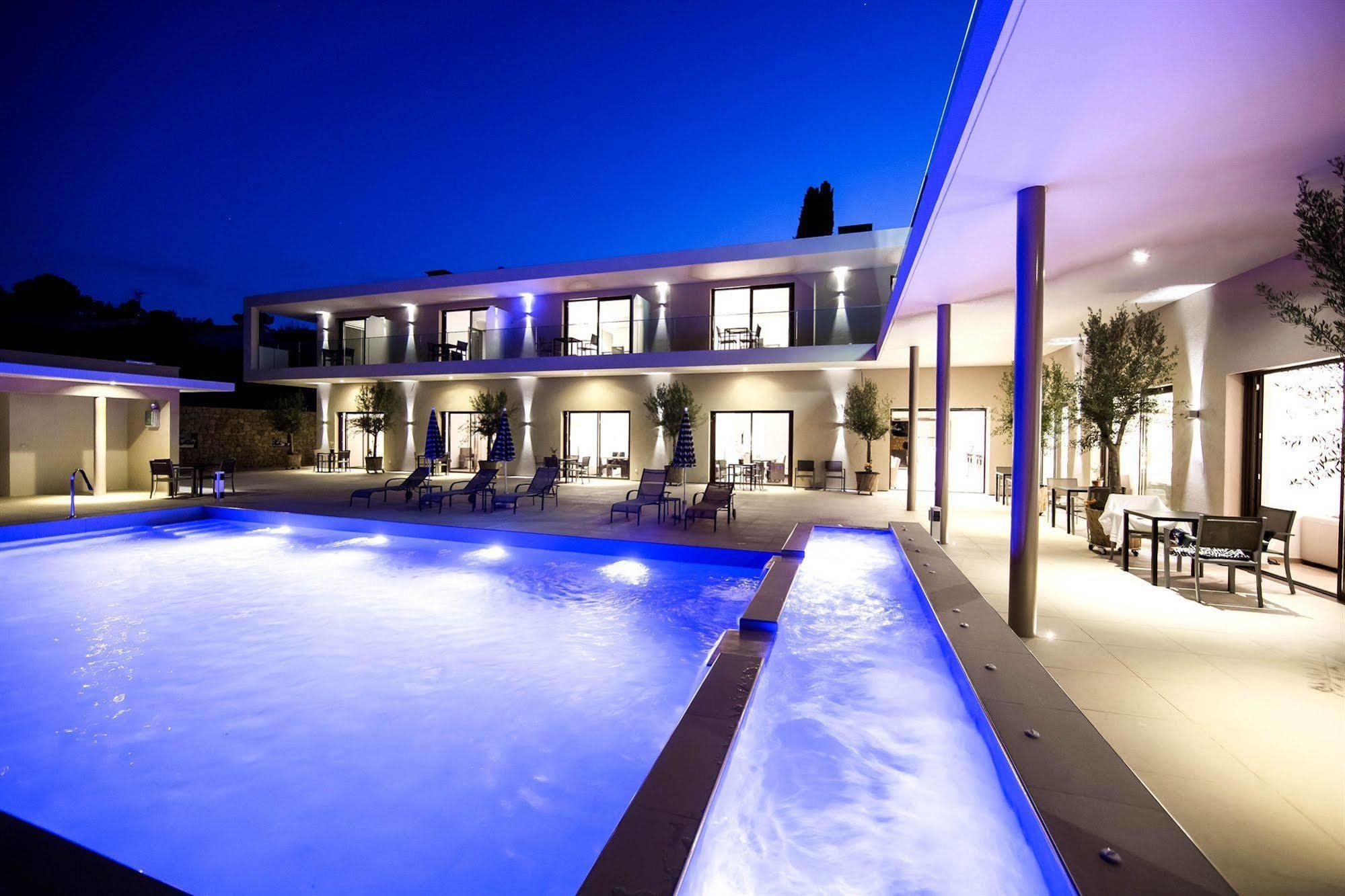 Seventeen Hotel Valbonne Dış mekan fotoğraf