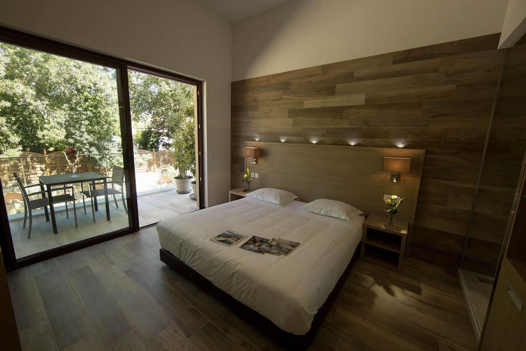 Seventeen Hotel Valbonne Dış mekan fotoğraf