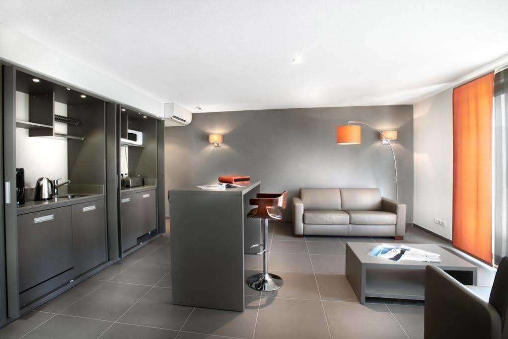 Seventeen Hotel Valbonne Dış mekan fotoğraf