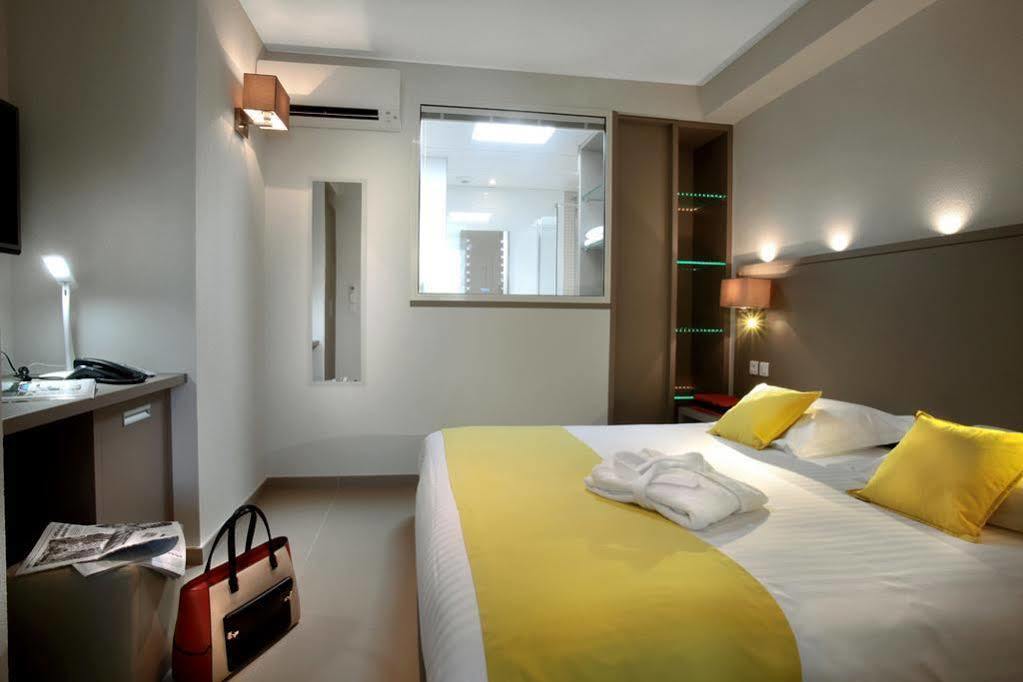 Seventeen Hotel Valbonne Dış mekan fotoğraf